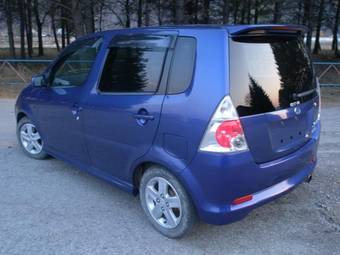 2000 Daihatsu YRV For Sale