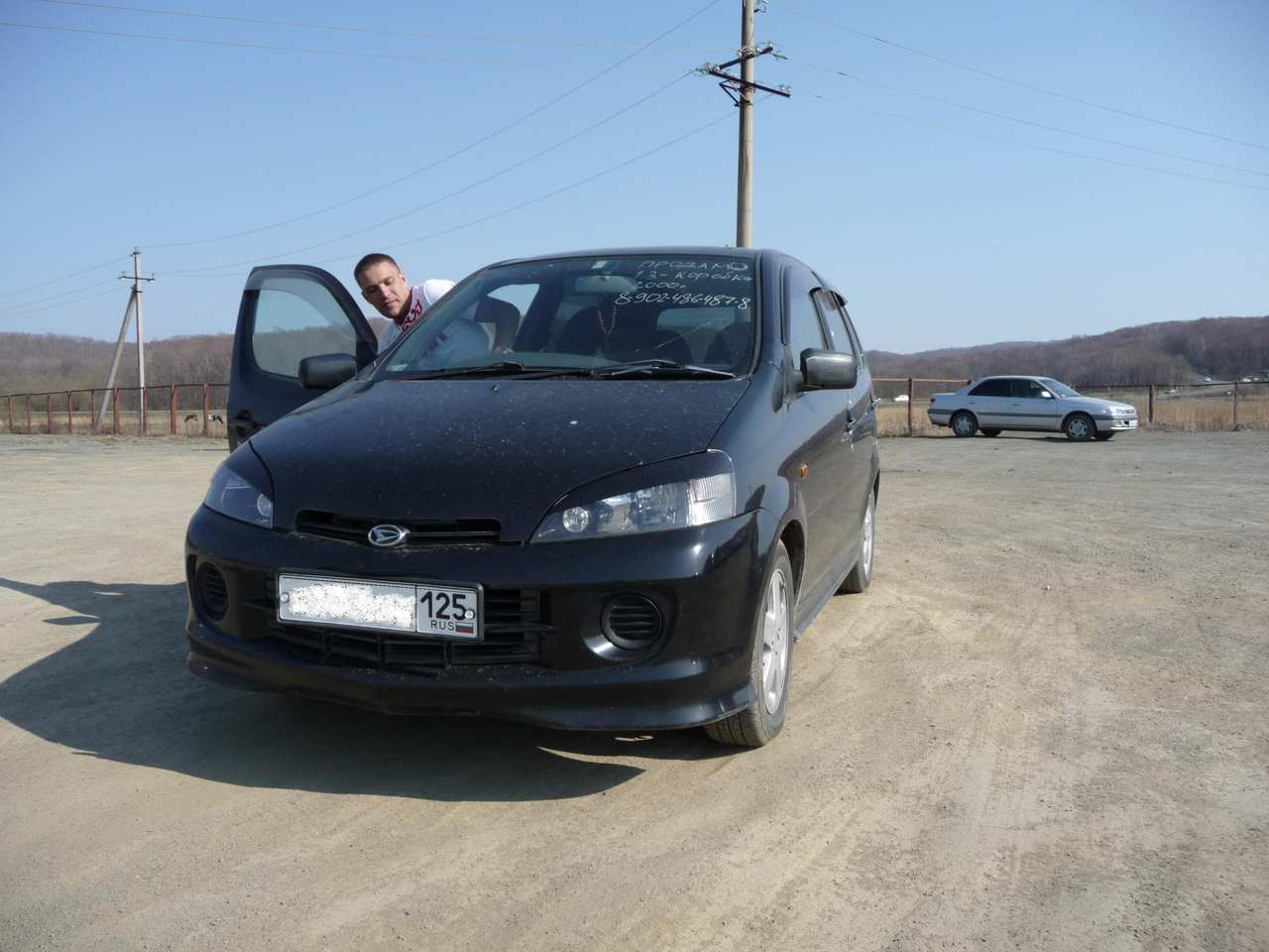 2000 Daihatsu YRV