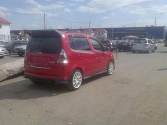 2000 Daihatsu YRV For Sale