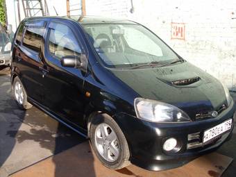 2000 Daihatsu YRV For Sale