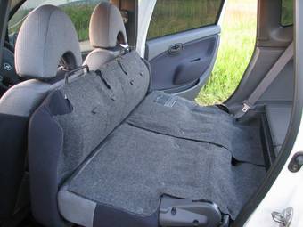 2000 Daihatsu YRV For Sale