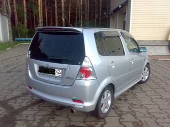 2000 Daihatsu YRV For Sale