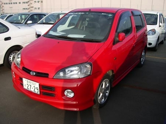 2001 Daihatsu YRV