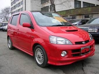 2001 Daihatsu YRV For Sale