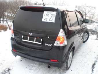 2001 Daihatsu YRV Pictures