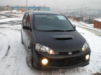 2001 Daihatsu YRV Wallpapers