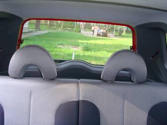 2001 Daihatsu YRV Wallpapers