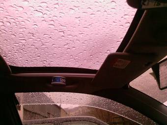 2001 Daihatsu YRV Pictures