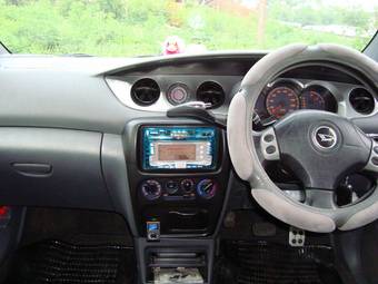 2001 Daihatsu YRV For Sale