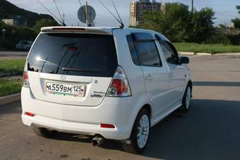 2001 Daihatsu YRV For Sale