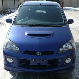 2002 Daihatsu YRV For Sale