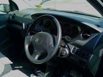2002 Daihatsu YRV For Sale