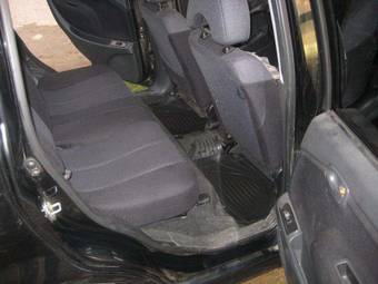 2002 Daihatsu YRV For Sale
