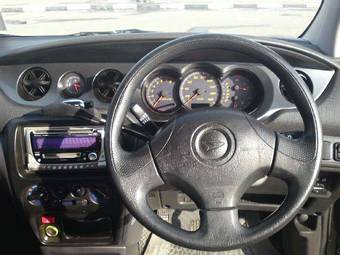 2003 Daihatsu YRV For Sale