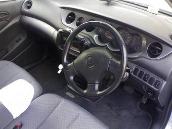 2003 Daihatsu YRV For Sale