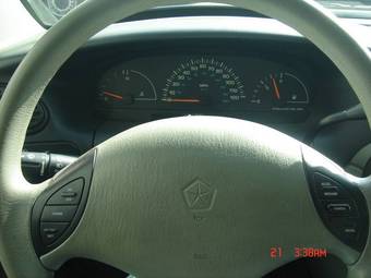 1999 Dodge Caravan Photos