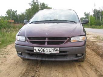 1999 Dodge Caravan Photos
