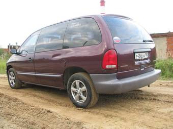 1999 Dodge Caravan Photos