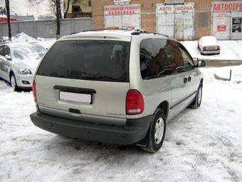 2000 Dodge Caravan Images