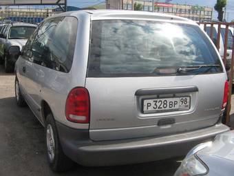 2000 Dodge Caravan Pictures