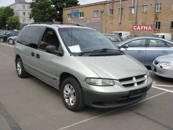 2000 Dodge Caravan Photos