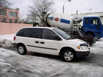 2002 Dodge Caravan Photos