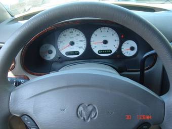 2002 Dodge Caravan Photos