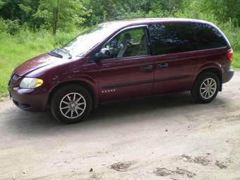 2002 Dodge Caravan Photos