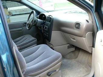 2002 Dodge Caravan Photos