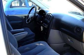2003 Dodge Caravan Photos