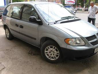2004 Dodge Caravan Pictures