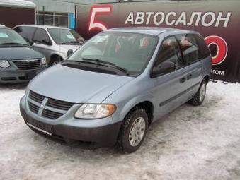 2004 Dodge Caravan Photos