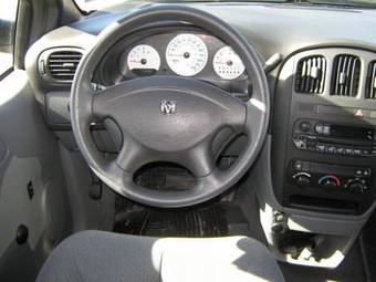 2004 Dodge Caravan Pictures