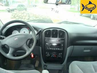 2004 Dodge Caravan Pics