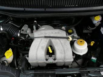 2004 Dodge Caravan Photos