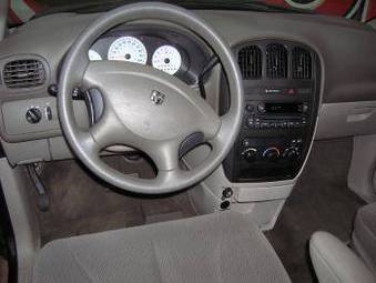 2005 Dodge Caravan Photos