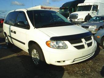 2005 Dodge Caravan Images