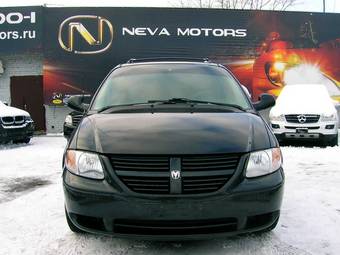 2005 Dodge Caravan Wallpapers