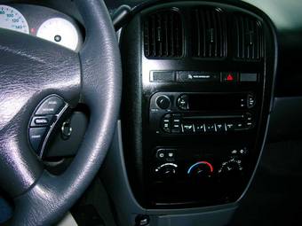 2005 Dodge Caravan Pics