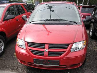 2005 Dodge Caravan Photos