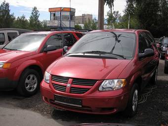 2005 Dodge Caravan Photos