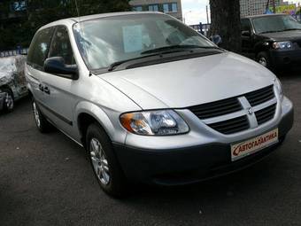 2005 Dodge Caravan Photos