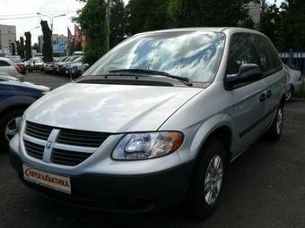2005 Dodge Caravan Images