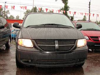 2005 Dodge Caravan Photos