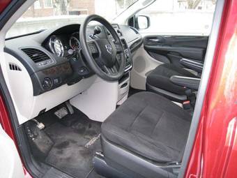2011 Dodge Caravan Photos