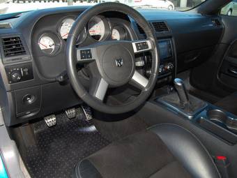 2010 Dodge Challenger Pictures