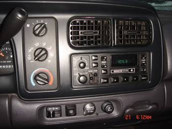 1999 Dodge Durango Pictures