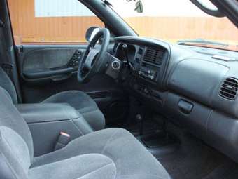 2000 Dodge Durango Pictures