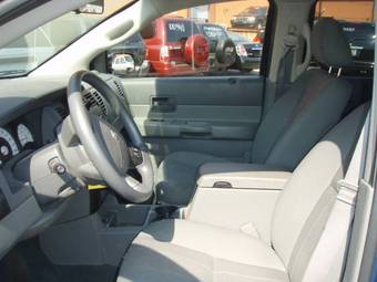 2004 Dodge Durango Pictures