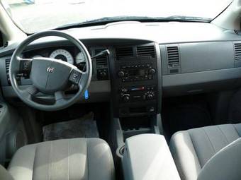 2004 Dodge Durango Pictures